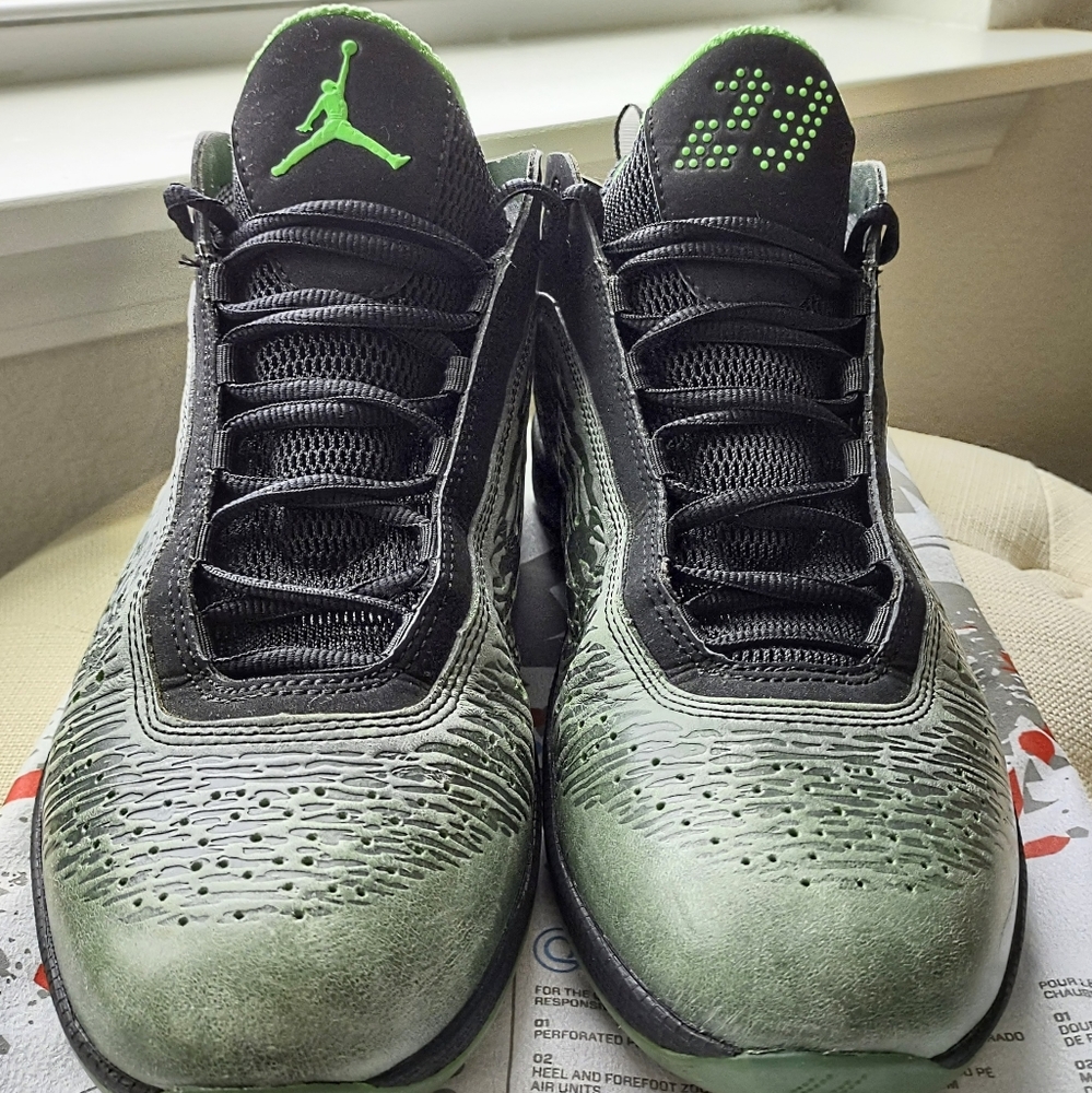 Jordan 2011 Warrior Pack (Black/Neo/Lime)